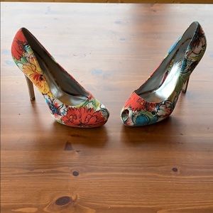 Sz 9 Jessica Simpson floral heal 🌺 worn once